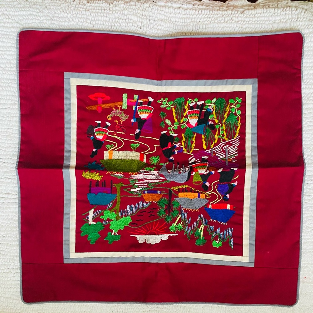 Decorative embroidered pillow case